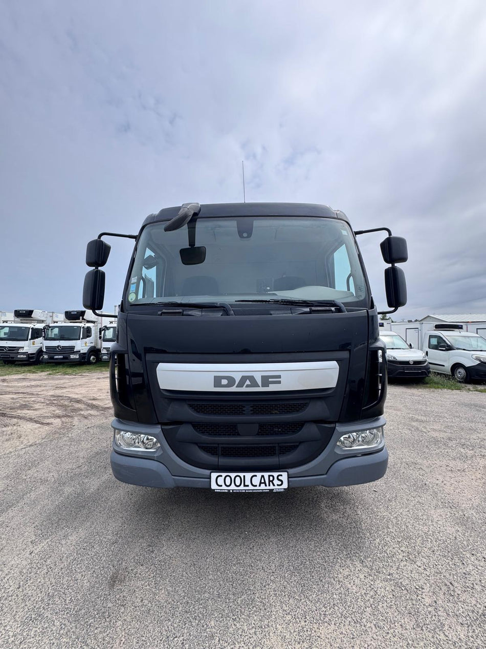 DAF LF210.12 CF / Kontener z roletami / WINDA (462)