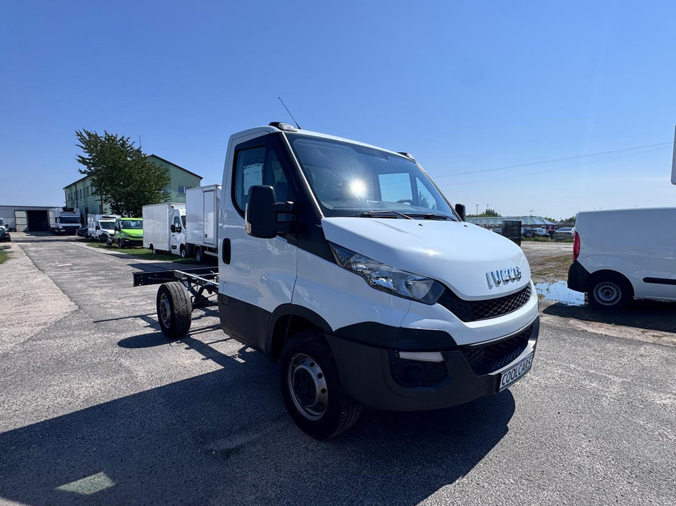 Iveco Daily 35S14 / RAMA do zabudowy / rozstaw 3.0m (392)
