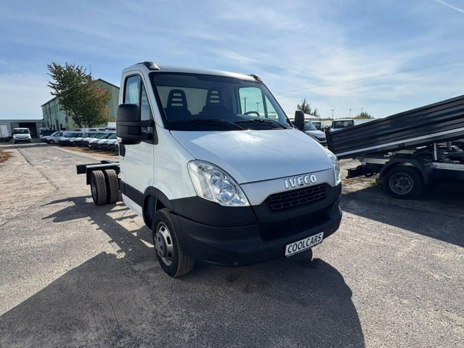 Iveco Daily 35C13 / Rama do zabudowy (593)