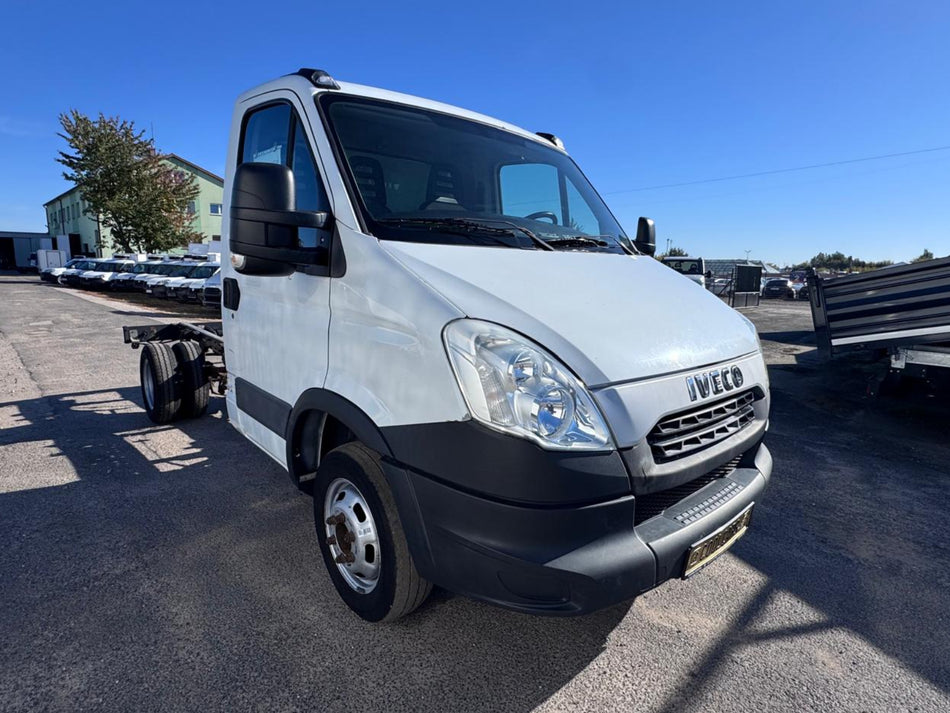 Iveco Daily 35C13 / Rama do zabudowy (743)