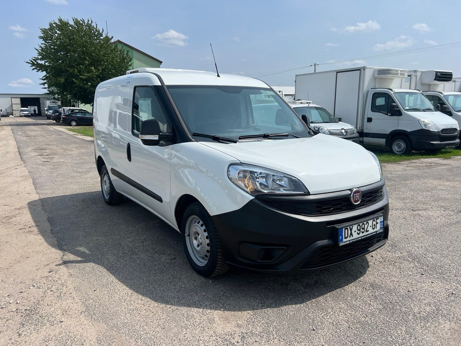 Fiat Doblo 1.3 Chłodnia  Carrier Neos 100  2015 (318)