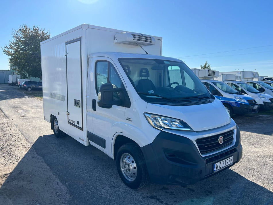 Fiat Ducato 2.3 Chłodnia z zabudową izotermiczną  Thermo King C-250e Max (296)
